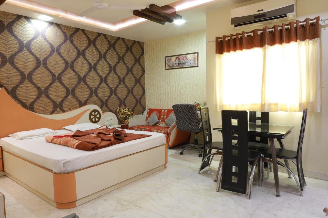 Hotel Darshan Amreli Экстерьер фото