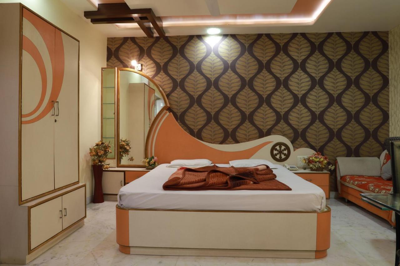 Hotel Darshan Amreli Экстерьер фото